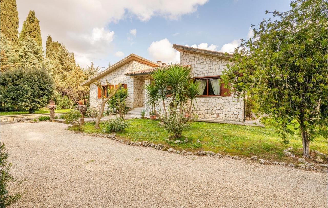 Amazing Home In Saturnia With Wifi Buitenkant foto